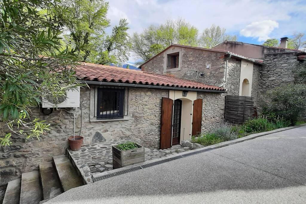 Gite De Charme Dans Mas Catalan Prades  Exterior photo